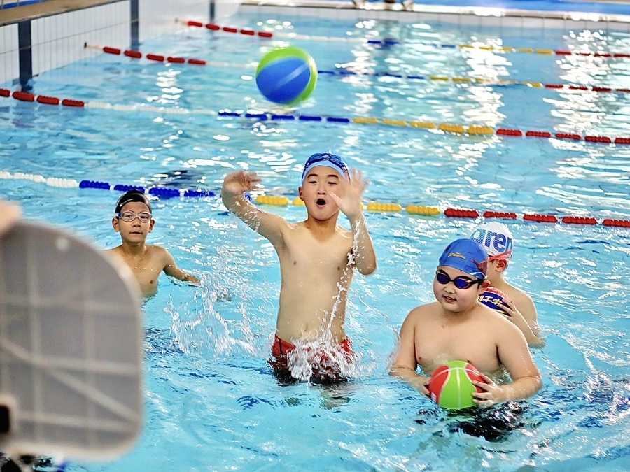 少年游泳达, OocWb