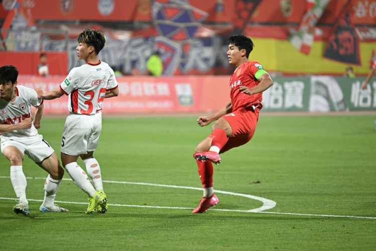 不敌广州豹 不敌广州豹